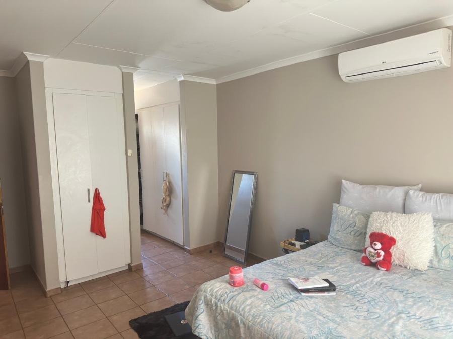 4 Bedroom Property for Sale in Kathu Northern Cape